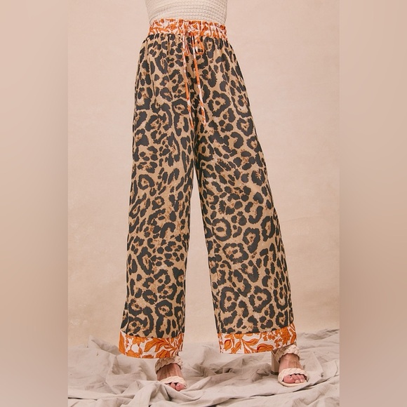 BiBi Pants - BiBi Leopard Print With Contrast Banded Wide Pants